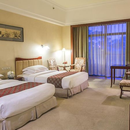 Phoenix Hotel Wuyi 江門市 エクステリア 写真