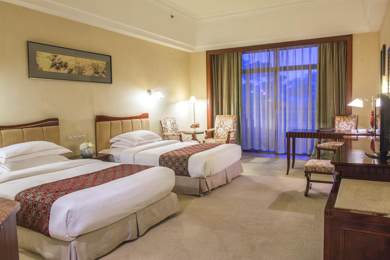 Phoenix Hotel Wuyi 江門市 エクステリア 写真