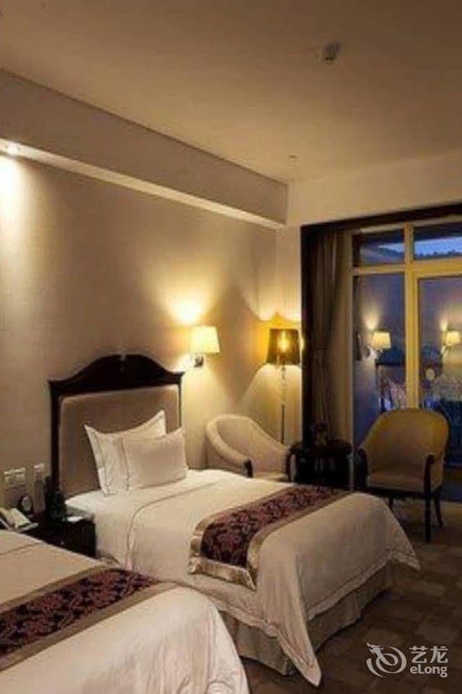Phoenix Hotel Wuyi 江門市 エクステリア 写真